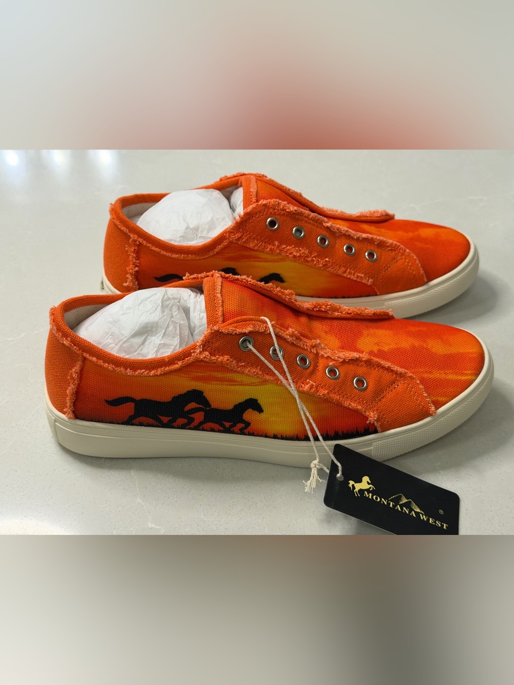 NWT Montana West Western Running Horses Orange Canvas Slip On Sneakers Size 10